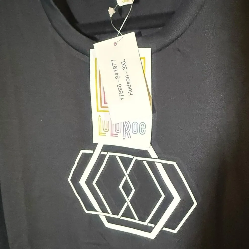 LulaRoe Hudson 3XL Black And White Geometric Long sleeves NWT HTF Unicorn - Picture 2 of 5